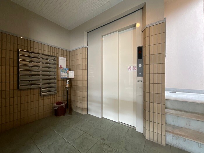 物件外観写真4　(建物設備)