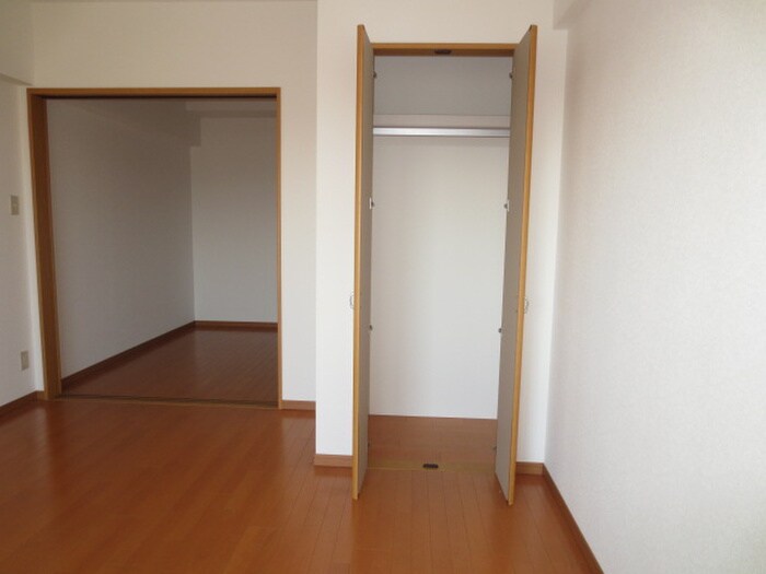 物件内観写真13　(収納)