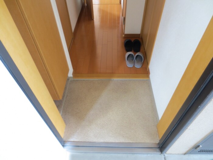 物件内観写真15　(玄関)