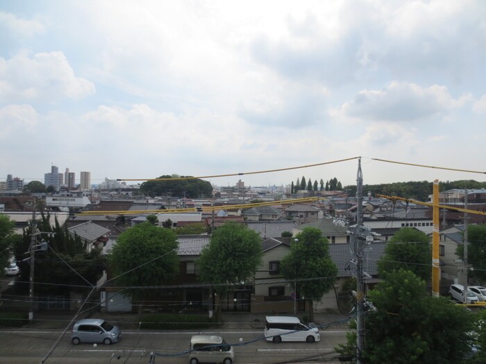 物件内観写真22　(室内からの展望)