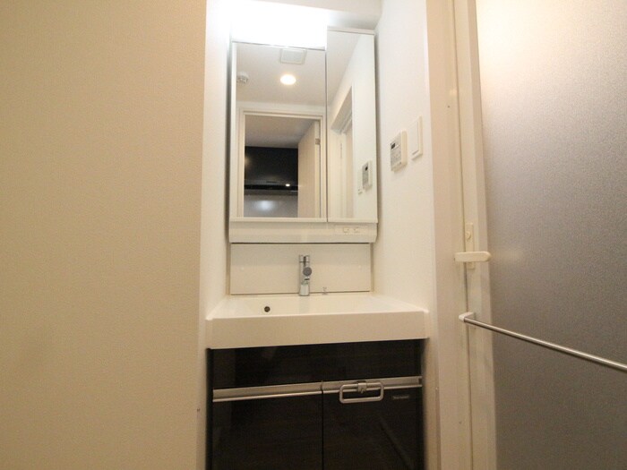 物件内観写真13　(洗面)