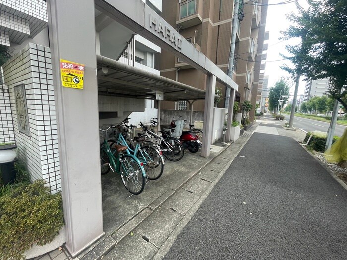 物件外観写真3　(駐輪場)