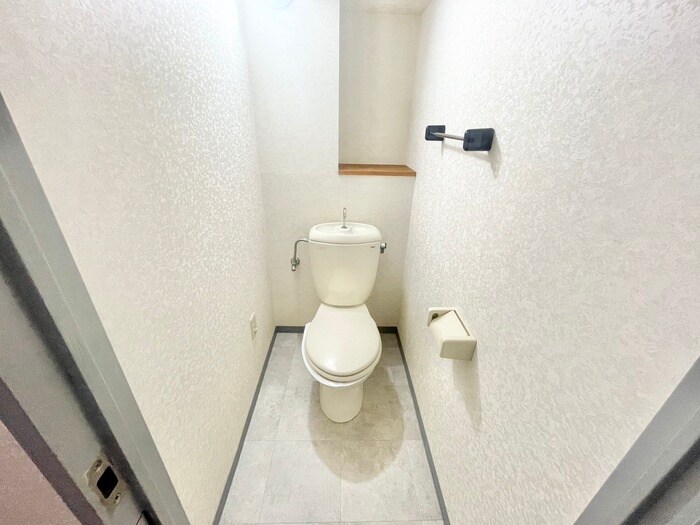 物件内観写真9　(トイレ)