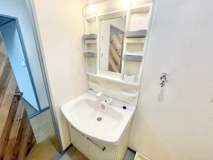 物件内観写真10　(洗面)