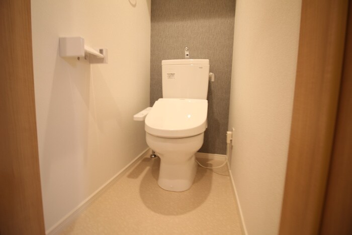 物件内観写真15　(トイレ)