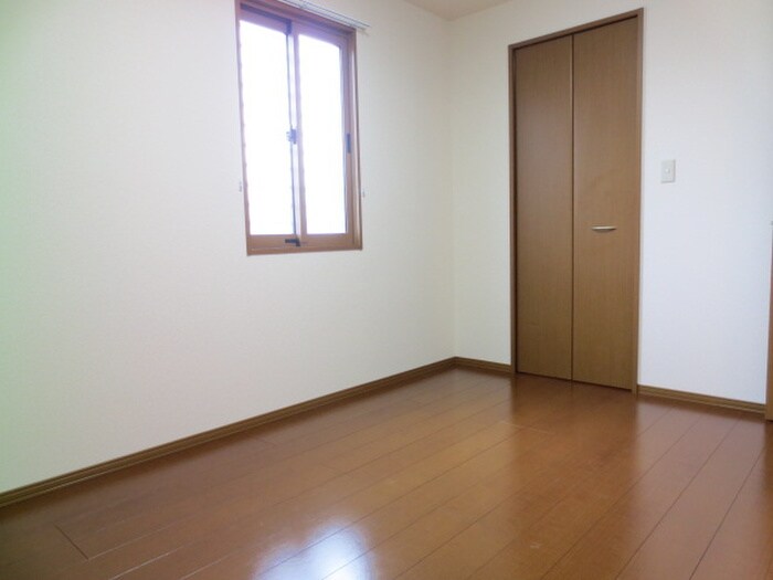 物件内観写真6　(居室)