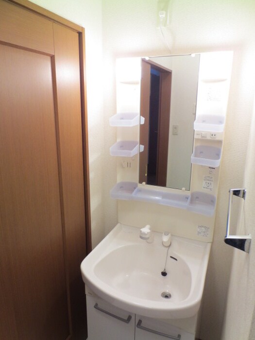 物件内観写真12　(洗面)