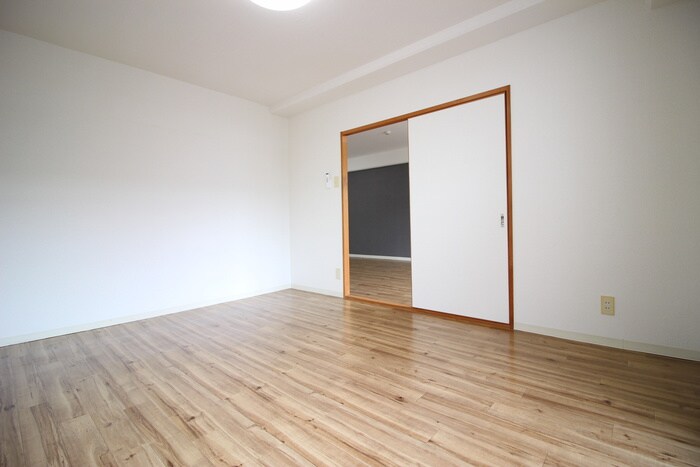 物件内観写真15　(居室)