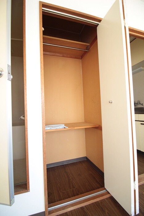 物件内観写真9　(収納)