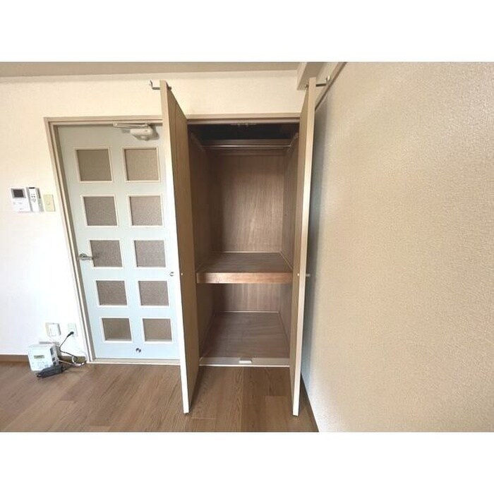 物件内観写真7　(収納)