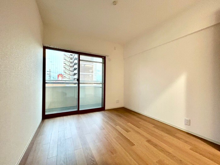 物件内観写真9　(居室)