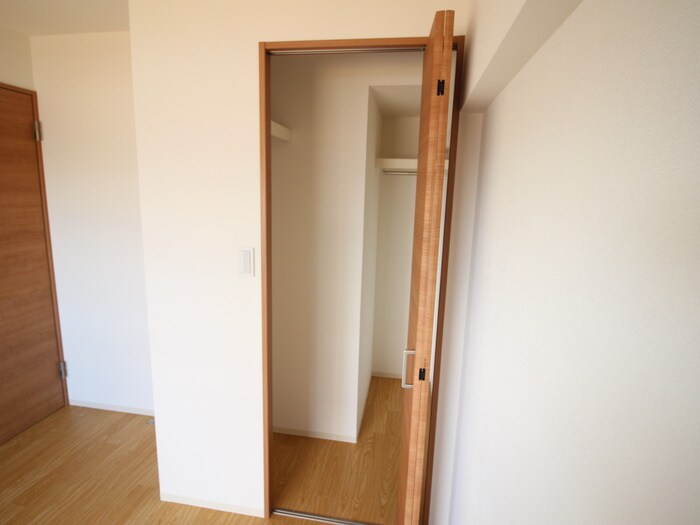 物件内観写真12　(居室)