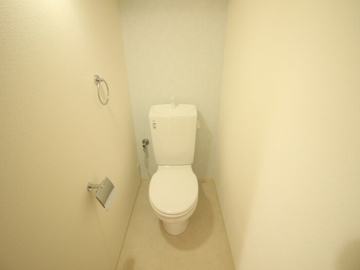 物件内観写真16　(トイレ)