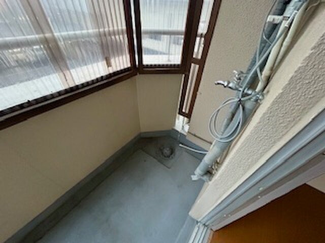 物件内観写真18　(洗濯機置場)