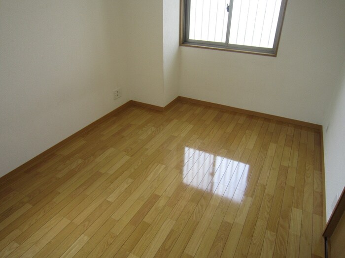 物件内観写真10　(居室)