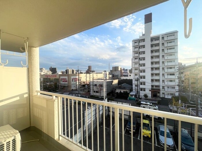 物件内観写真21　(室内からの展望)