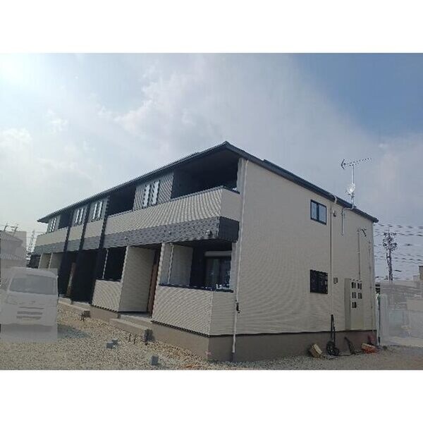 建築中