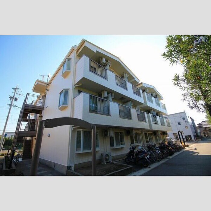 物件外観写真2　(外観写真)