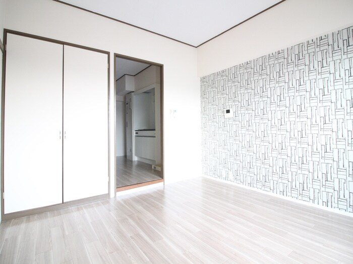 物件内観写真9　(居室)