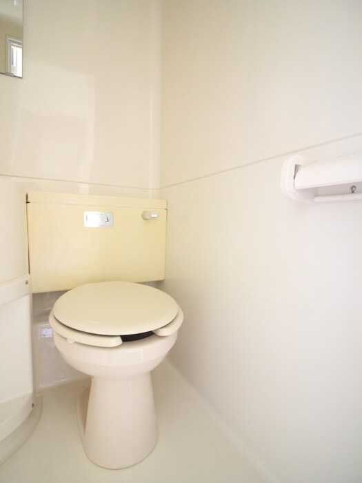 物件内観写真12　(トイレ)
