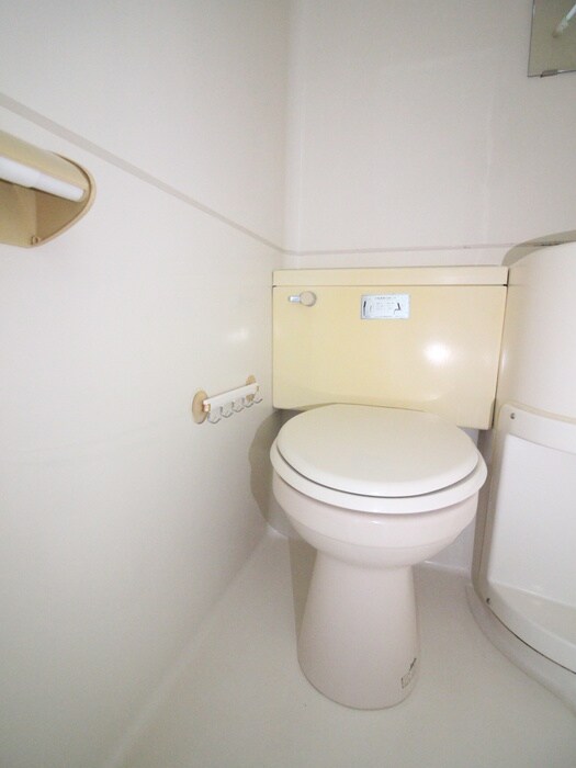 物件内観写真12　(トイレ)