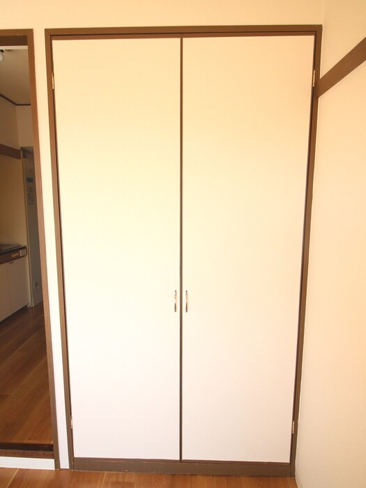 物件内観写真13　(収納)