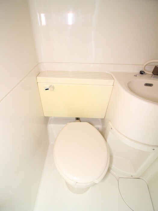 物件内観写真15　(トイレ)