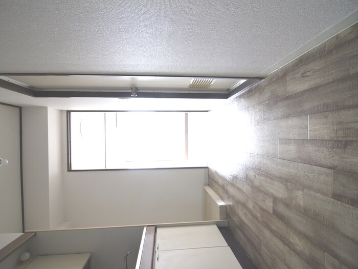 物件内観写真18　(廊下)