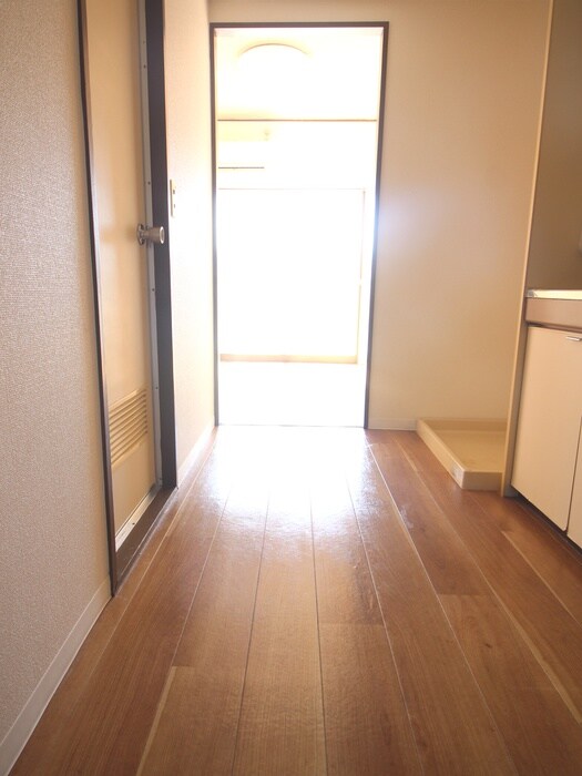 物件内観写真19　(廊下)