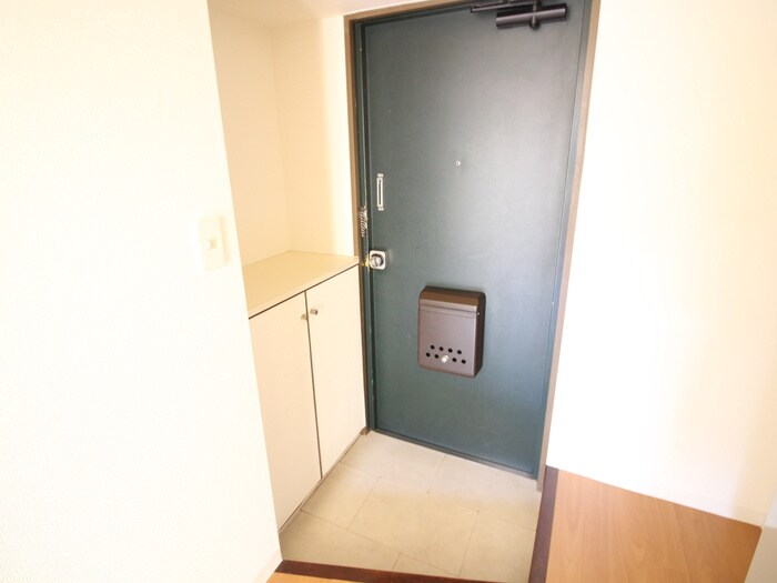 物件内観写真19　(玄関)