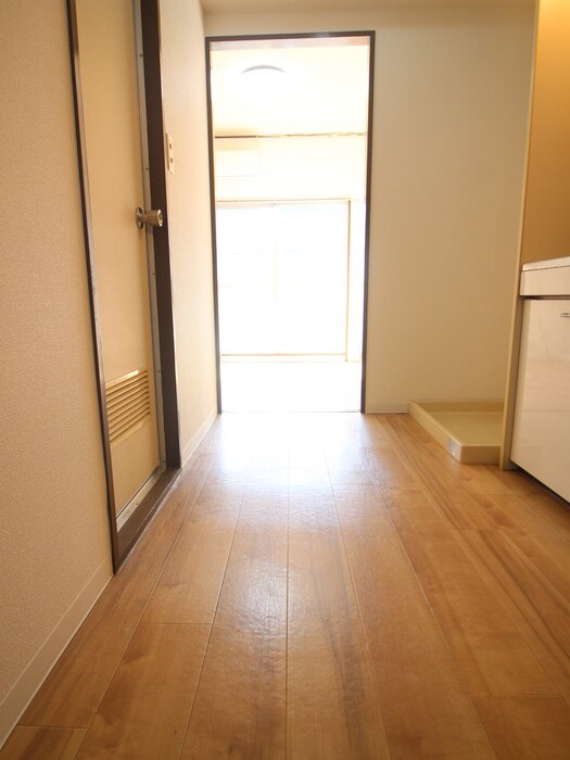物件内観写真20　(廊下)