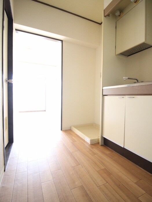 物件内観写真20　(廊下)