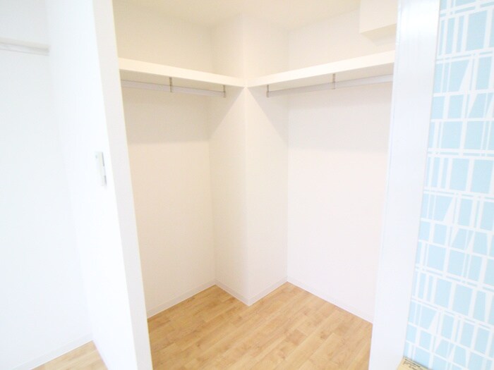 物件内観写真10　(収納)