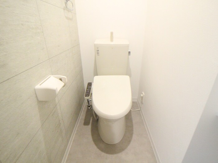 物件内観写真14　(トイレ)