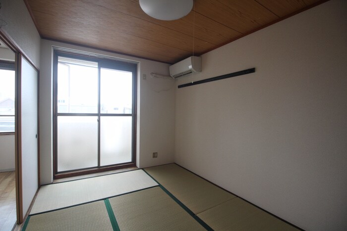 物件内観写真11　(居室)