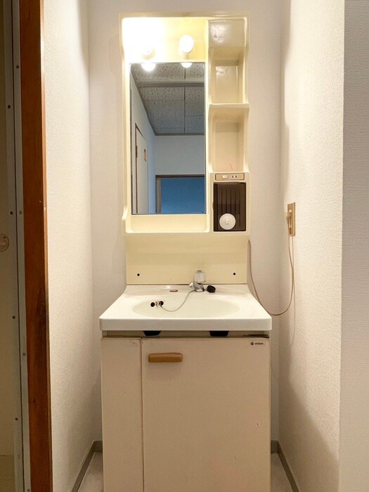 物件内観写真12　(洗面)