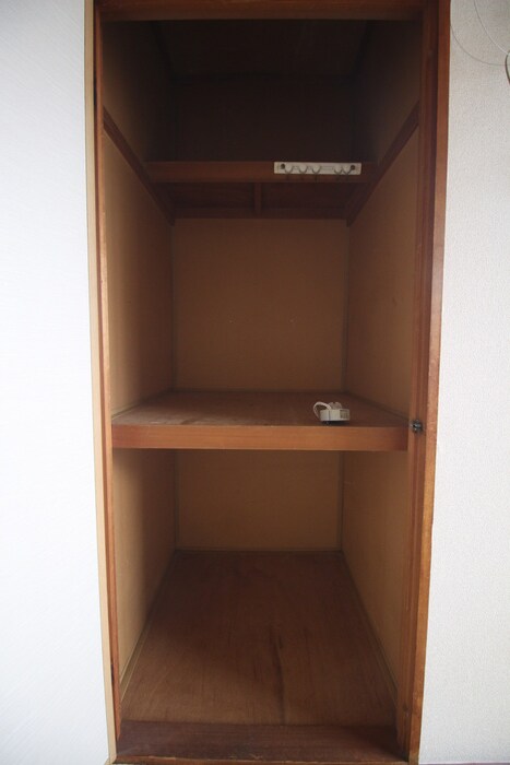 物件内観写真16　(収納)