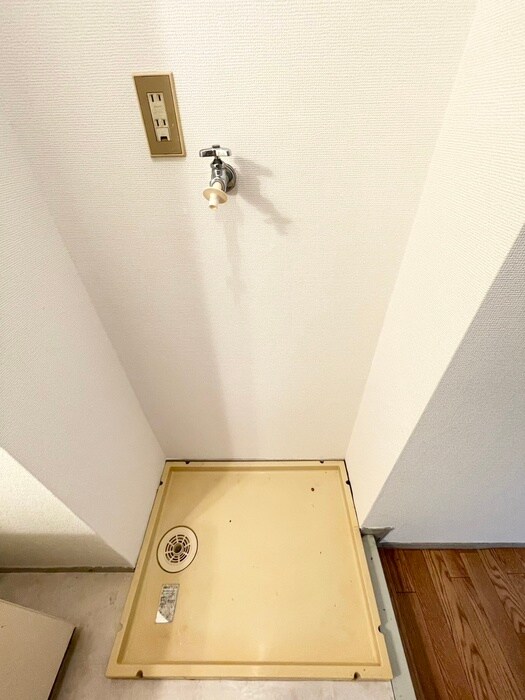 物件内観写真20　(洗濯機置場)