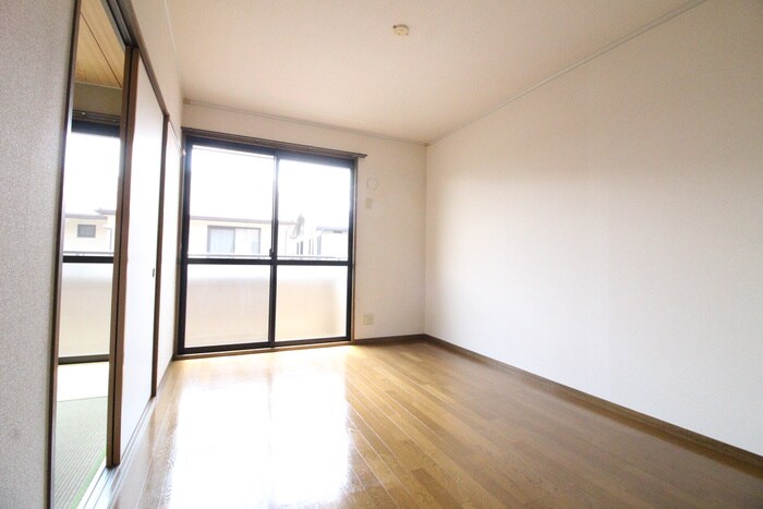 物件内観写真13　(居室)