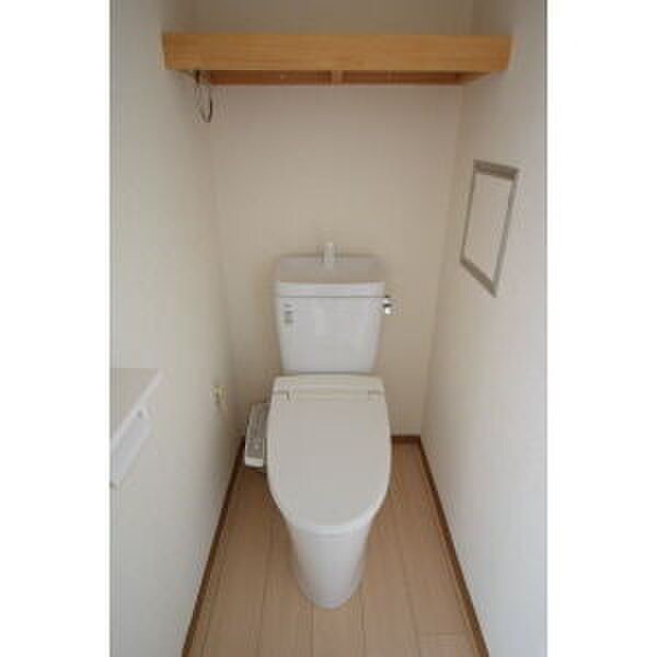 物件内観写真11　(トイレ)