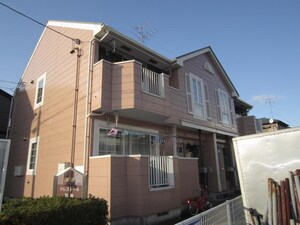 クレストール鈴鹿外観写真
