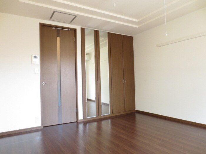 物件内観写真4　(居室)