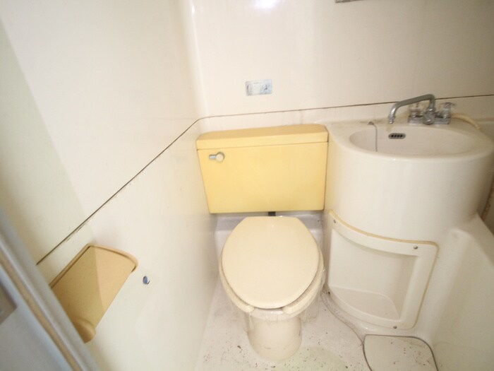 物件内観写真12　(トイレ)