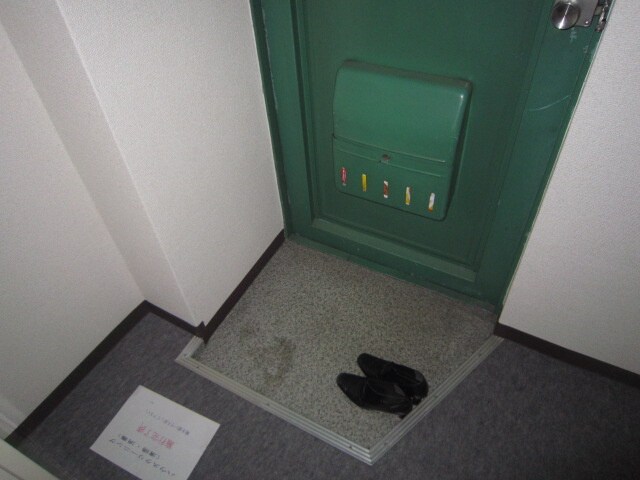 物件内観写真15　(玄関)