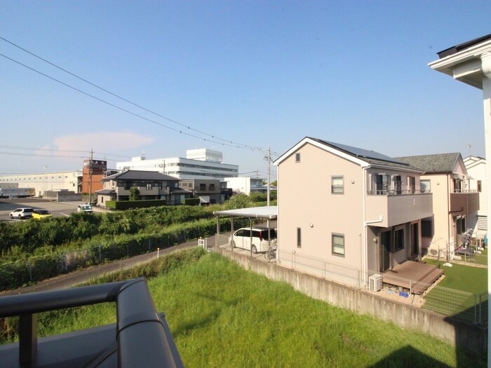 物件内観写真20　(室内からの展望)