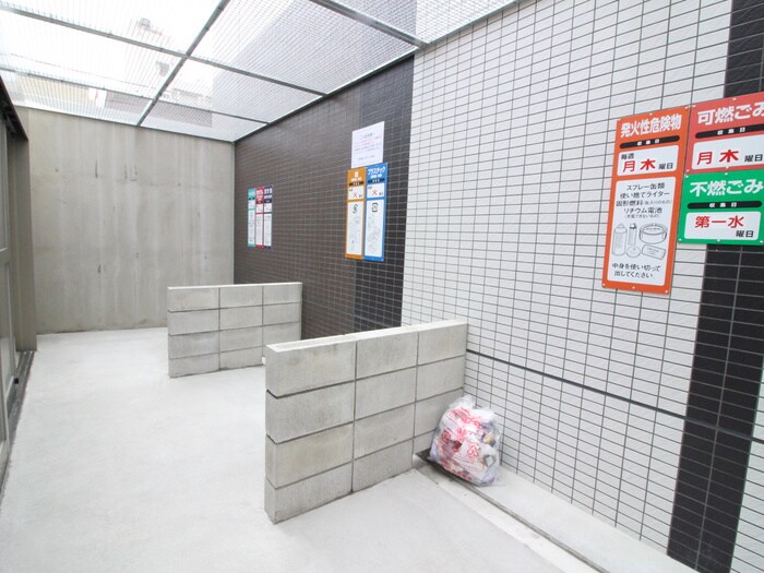 物件外観写真6　(建物設備)