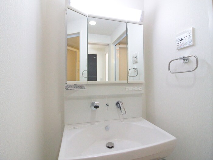 物件内観写真11　(洗面)