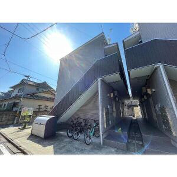 物件外観写真2　(外観写真)