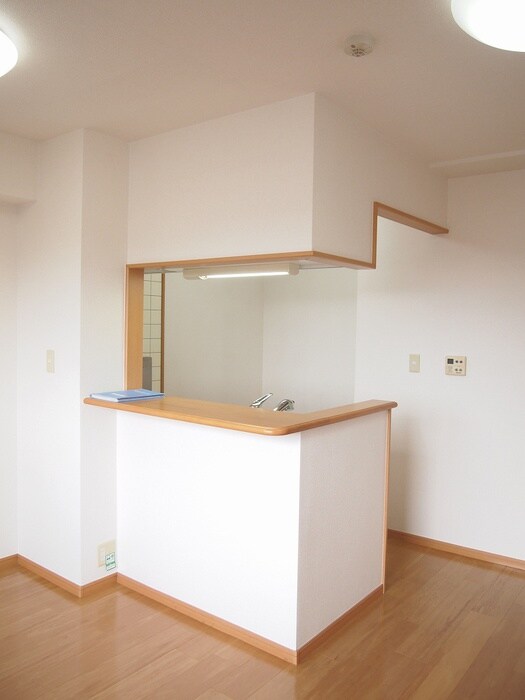 物件内観写真8　(内観写真)