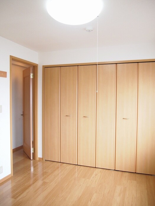 物件内観写真10　(収納)